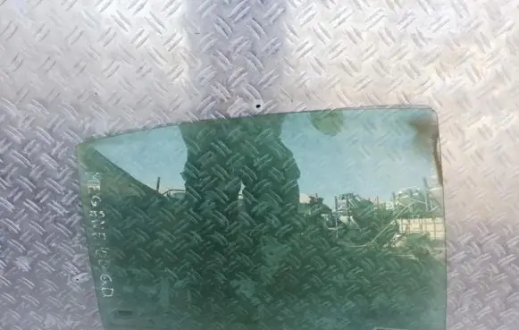 Renault Megane I Rear door window glass