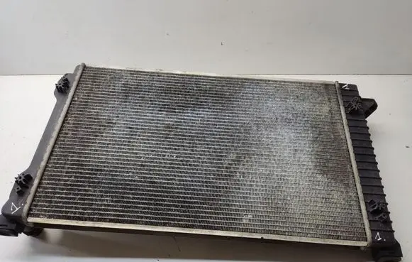 Audi A4 S4 B6 8E 8H Coolant radiator