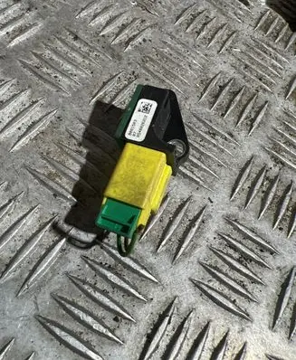 Volkswagen Sharan Airbag deployment crash/impact sensor 8K0973323S