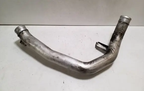Volvo XC60 Intercooler hose/pipe 31370489
