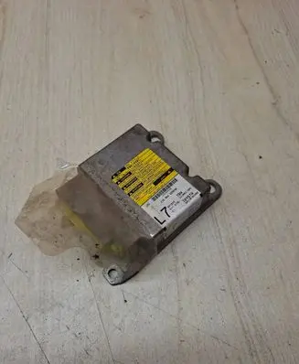 Toyota Corolla E120 E130 Airbag control unit/module 211082104 8917002400