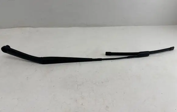 Hyundai Tucson IV NX4 Windshield/front glass wiper blade 