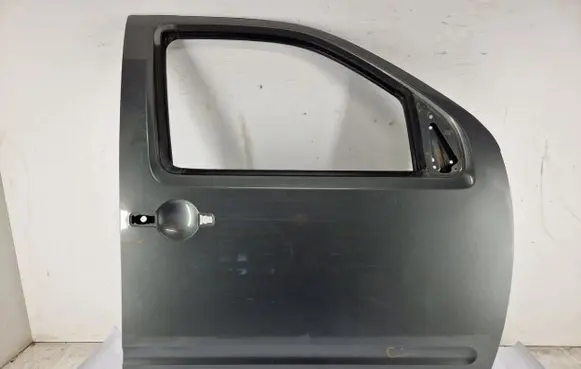 Nissan Pathfinder R51 Front door 