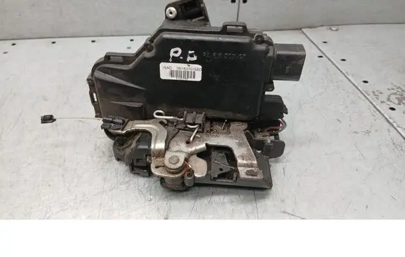 Seat Leon (1M) Front door lock 3B1837016AD