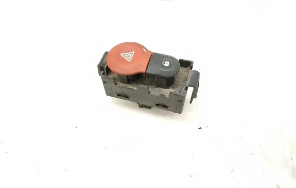 Renault Kangoo II Hazard light switch E3160101
