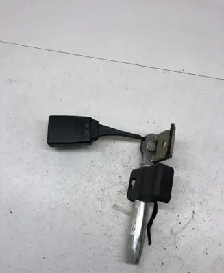 Mercedes-Benz C W203 Rear seatbelt buckle 2038600769