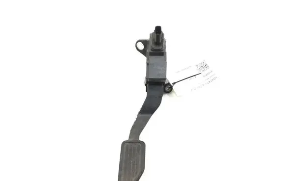 Toyota Yaris Accelerator throttle pedal 781100D160
