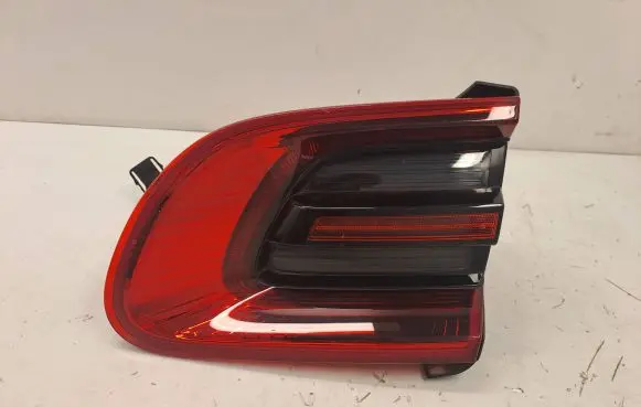 Porsche Macan (95B) Tailgate rear/tail lights 95B945094G 01150004