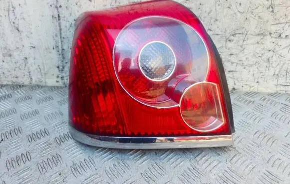 Toyota Avensis T250 Rear/tail lights 35110