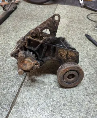 BMW Z3 E36 Power steering belt tensioner 
