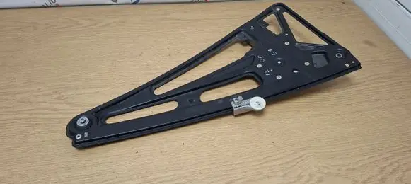 BMW 7 E38 Rear door window regulator with motor 8125204