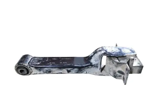 Engine mount bracket