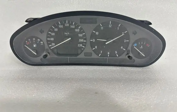 BMW 3 E36 Speedometer (instrument cluster) 62118375040 11000848069