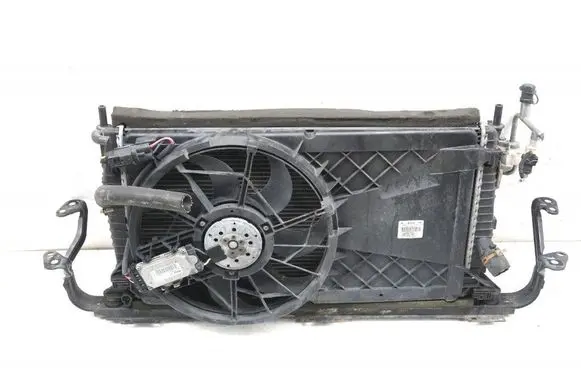Volvo C30 Coolant radiator 3M5H8C607RJ