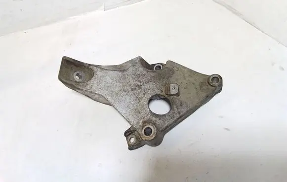 BMW 1 E82 E88 Engine mounting bracket 6775041 677504101 59280110