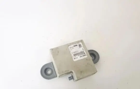 BMW 5 E60 E61 Antenna control unit 693502401 6935024-01