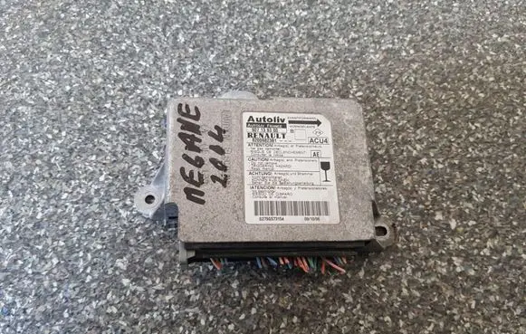 Renault Megane II Airbag control unit/module 8200682381