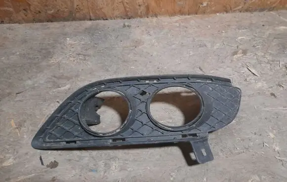 Mercedes-Benz B W246 W242 Front bumper lower grill A2468850522