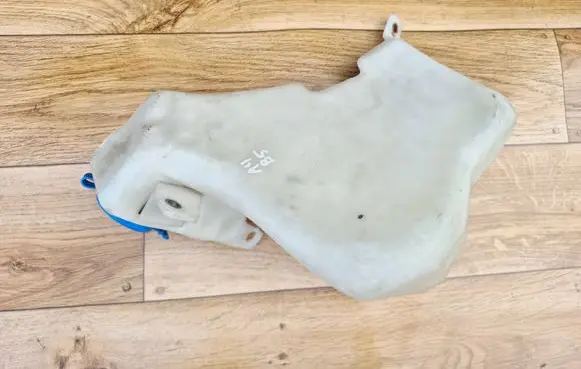 Audi A4 S4 B5 8D Windshield washer fluid reservoir/tank 8D0955453B