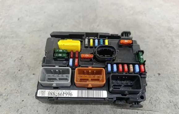 Peugeot 207 BSM Control unit 