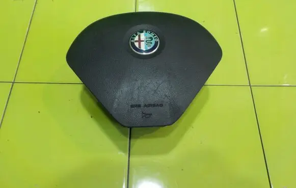 Alfa Romeo Giulietta Steering wheel airbag 1560915200