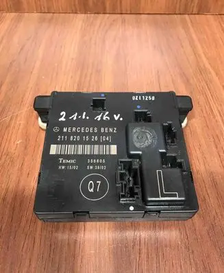 Mercedes-Benz E W211 Door control unit/module 2118201526 356805