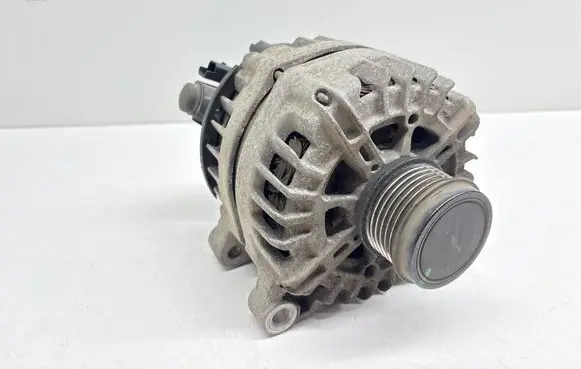Peugeot 208 I Generator/alternator 9810525380 2624310A TG15S218