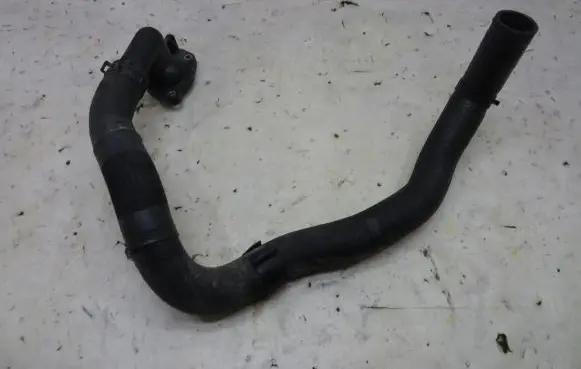 Mazda CX-5 Engine coolant pipe/hose