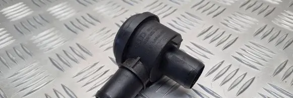 Audi A6 S6 C5 4B Valve vacuum 058145710