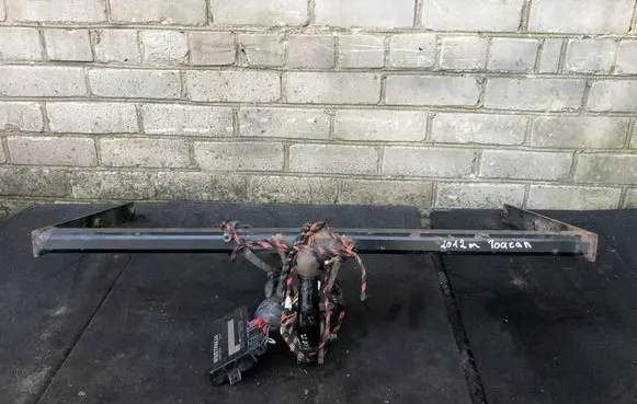 Volkswagen Touran II Tow bar set