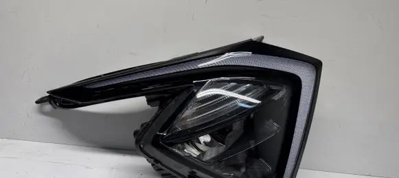 KIA Sportage Headlight/headlamp 92102R2000