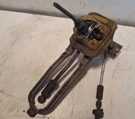 Mercedes-Benz C W203 Gear shifter/selector A20326009