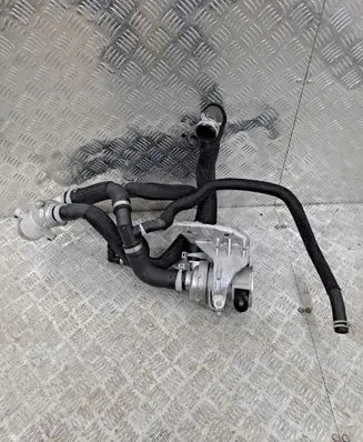 Ford Kuga III Water pump LX6E8501AA