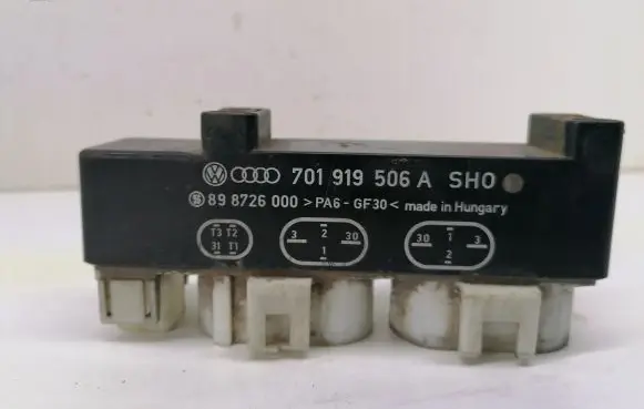 Coolant fan relay