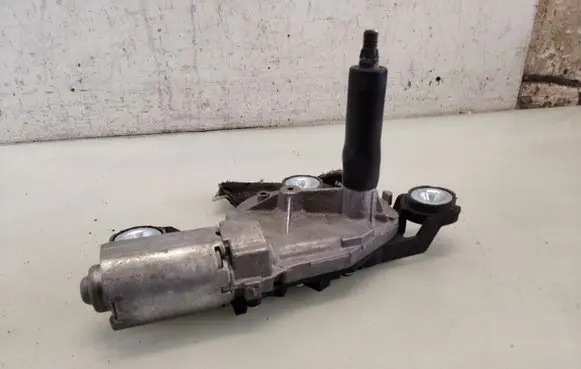Volvo V50 Rear window wiper motor 0390201582