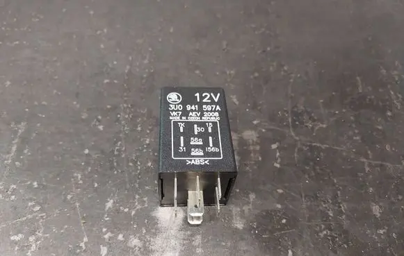 Skoda Superb B5 (3U) Other relay 3U0941597A