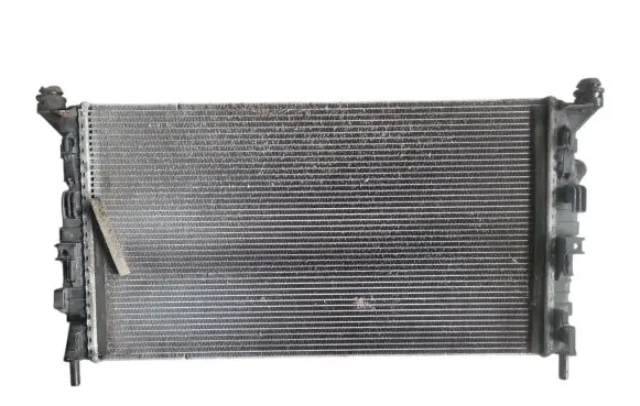Ford Focus C-MAX Coolant radiator 3M5H8005TL