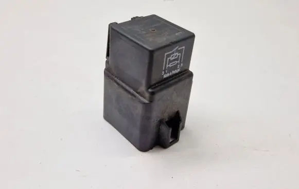 Coolant fan relay