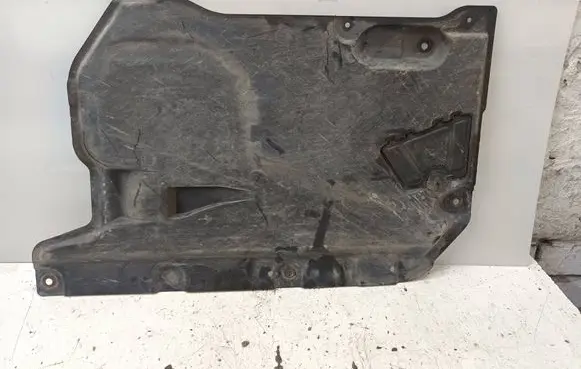 BMW X1 E84 Center/middle under tray cover 7130885 74850610