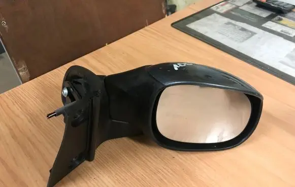 Peugeot 1007 Front door electric wing mirror