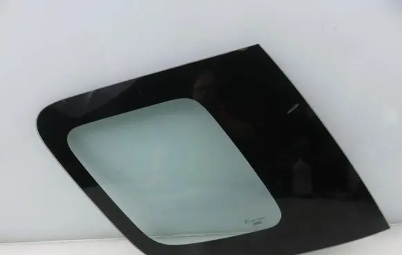 Subaru Justy Rear side window