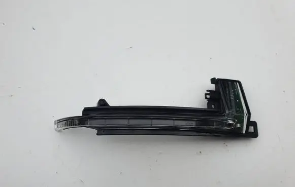 Audi A4 S4 B8 8K Mirror indicator light 8K0949102E 28M009609