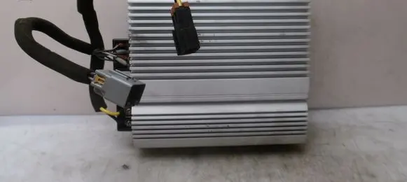 Volvo C70 Sound amplifier 3533876