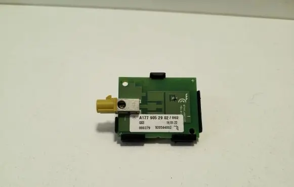 Mercedes-Benz EQB Aerial antenna amplifier A1779052902
