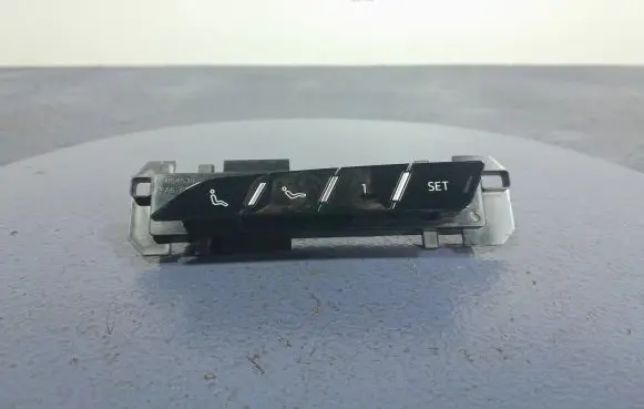 Audi A8 S8 D2 4D Seat heating switch 4N0959769C