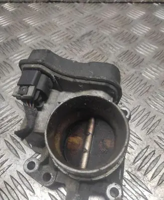 Opel Vectra C Throttle valve 