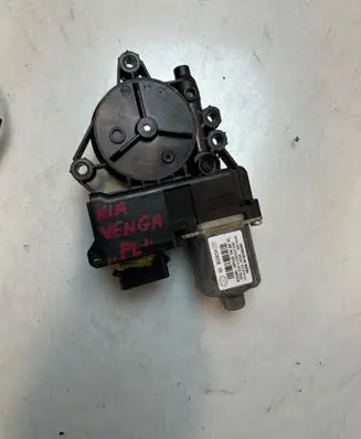 KIA Venga Front door window regulator motor 824501P010