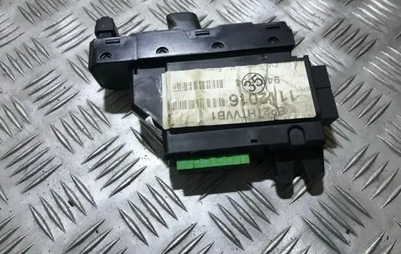 Volvo XC70 Electric window control switch 30739078 1112016