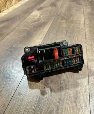 BMW 7 E65 E66 Fuse module 69600583 10688711