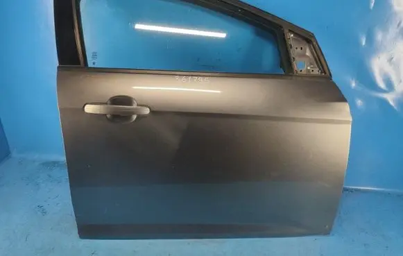 Ford Focus Front door F1EZ5820124A